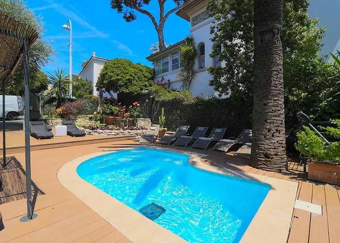 Hotel Petit Palais